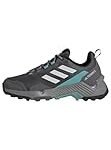 Las mejores zapatillas para camino de Santiago para mujer: ¿cuál es la ideal para montar a caballo?